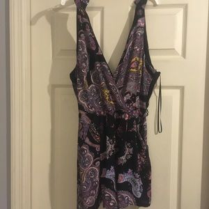 Express shorts romper with pockets!